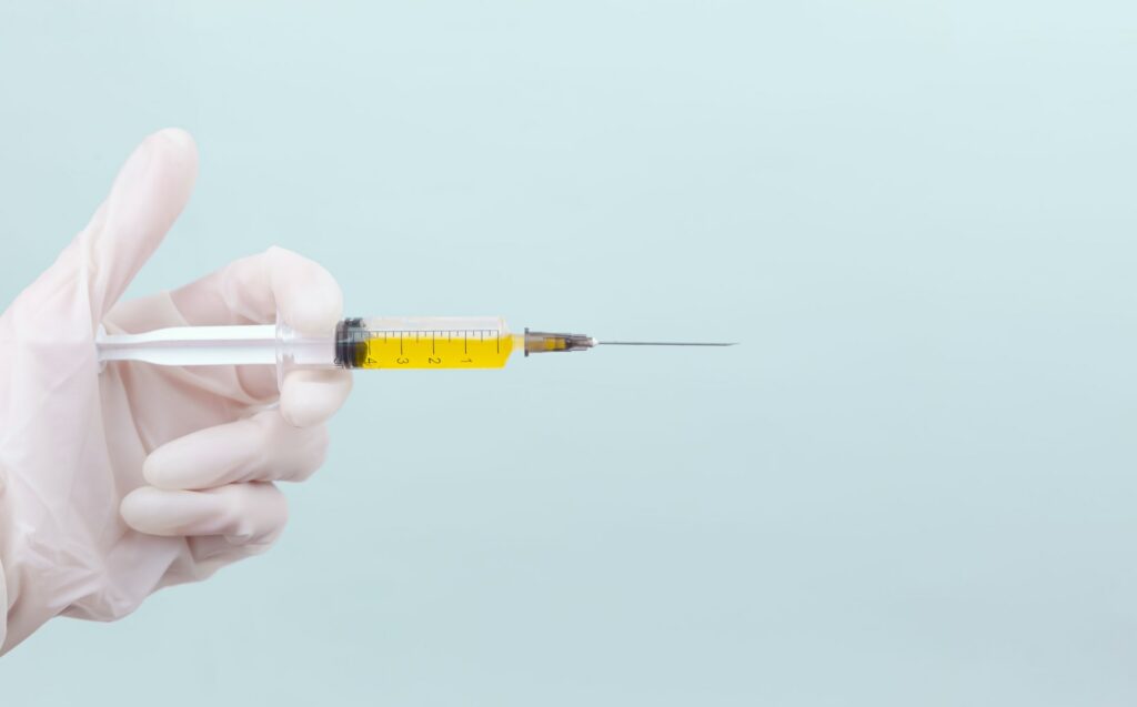 Arthrose : qu’est-ce qu’une injection d’acide hyaluronique ?